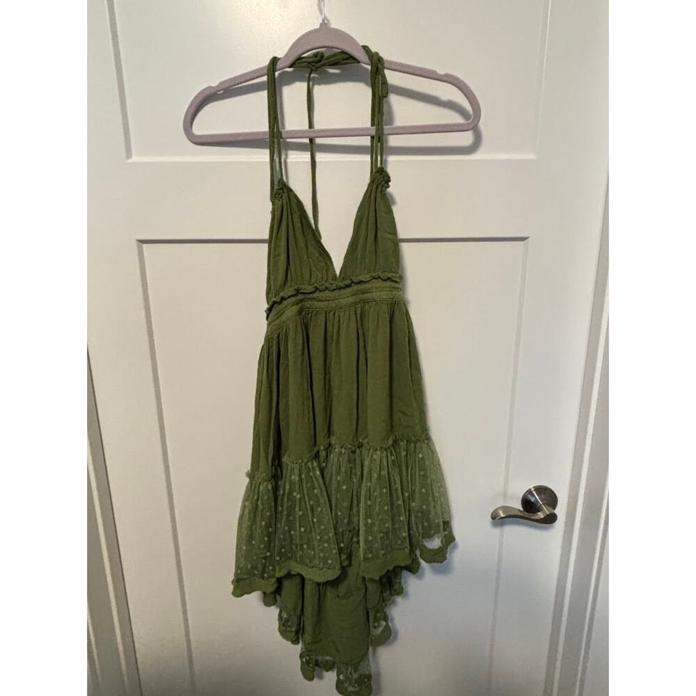 R. Vivimos Asymmetrical Tie Straps Green Women's Top Size Medium